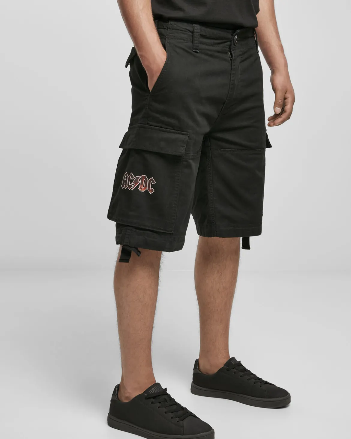 AC/DC vintage reisitaskushortsit - Musta